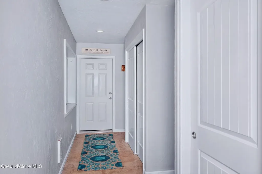 113 Tanager Lane Sagle ID 83860