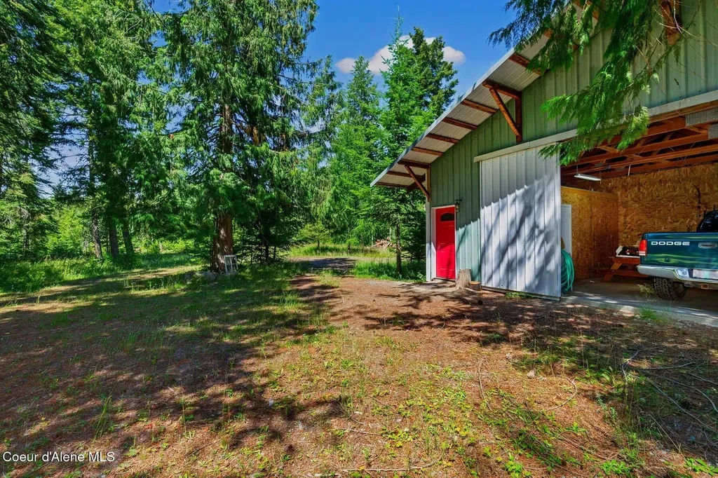 113 Tanager Lane Sagle ID 83860