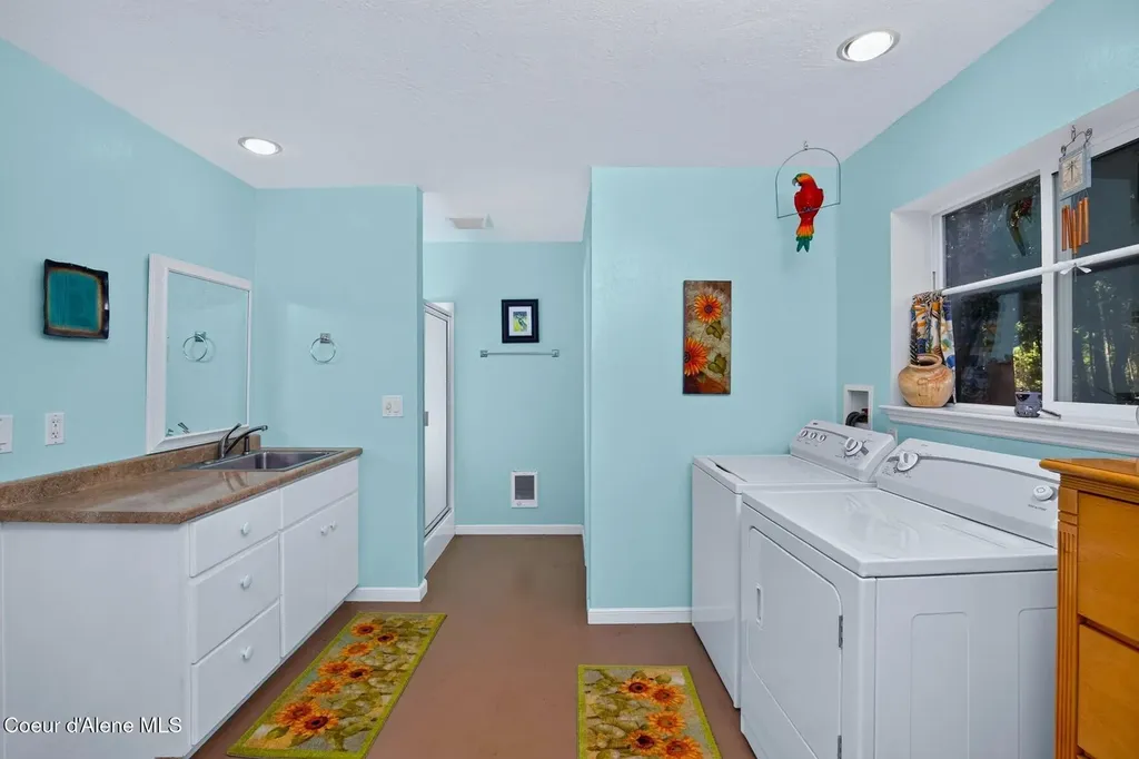113 Tanager Lane Sagle ID 83860