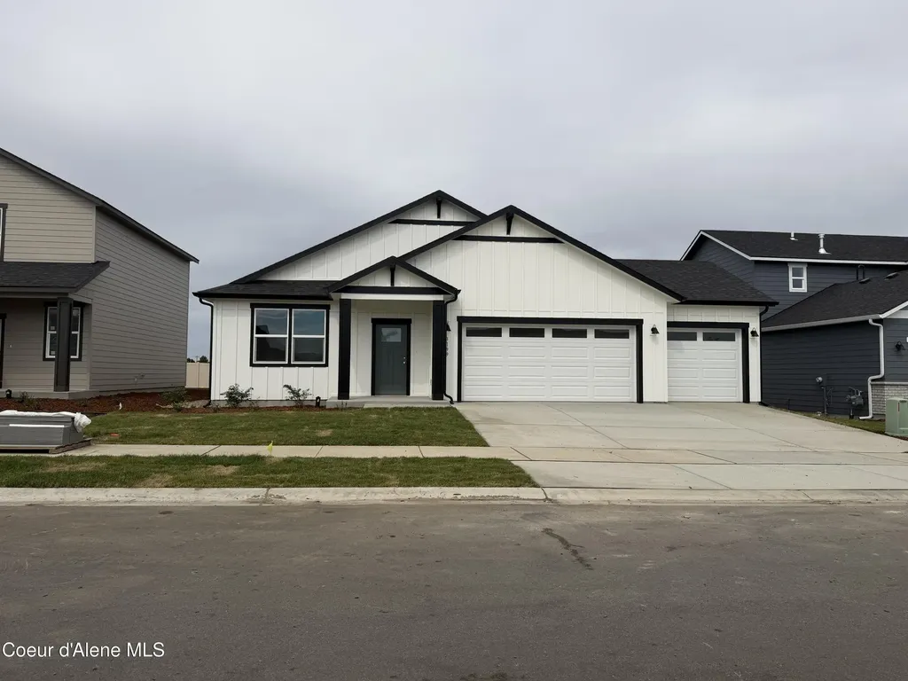 3199 N Pale Fox Street Post Falls ID 83854