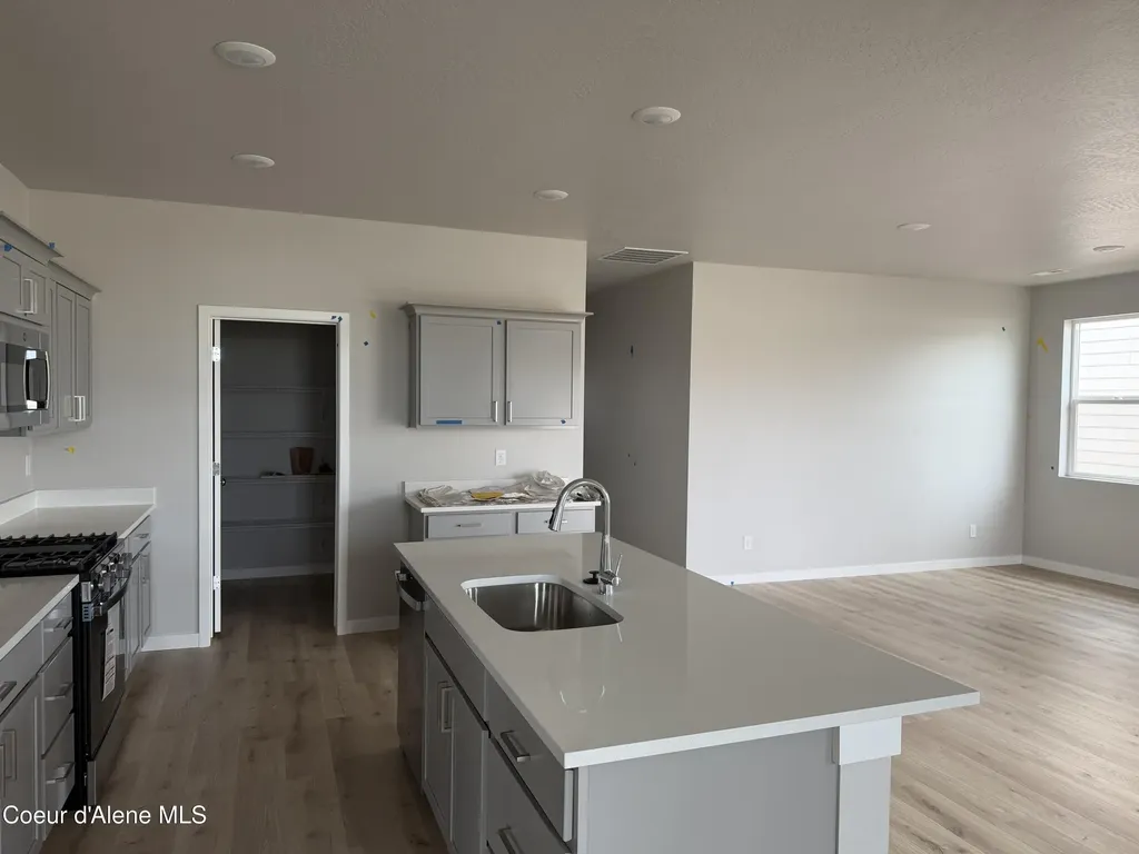 3199 N Pale Fox Street Post Falls ID 83854