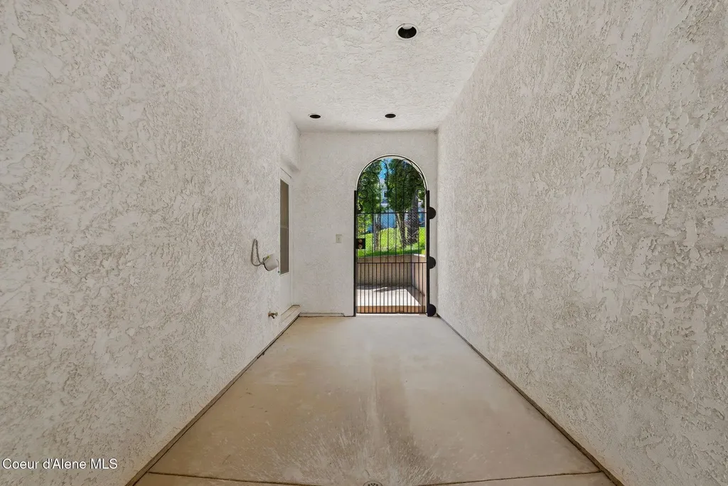 191 Indian Meadows Road Sandpoint ID 83864