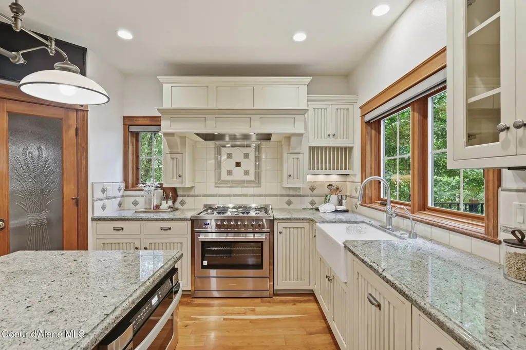 9622 N Country Club Drive Hayden Lake ID 83835