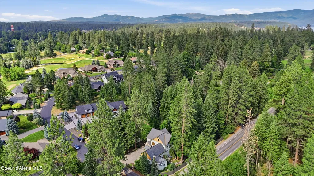 9622 N Country Club Drive Hayden Lake ID 83835