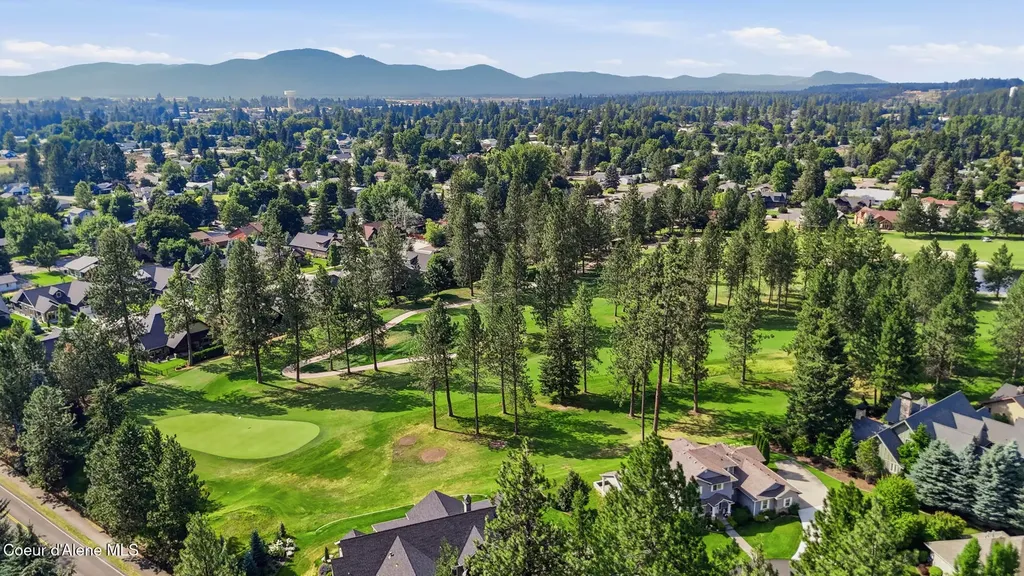 9622 N Country Club Drive Hayden Lake ID 83835