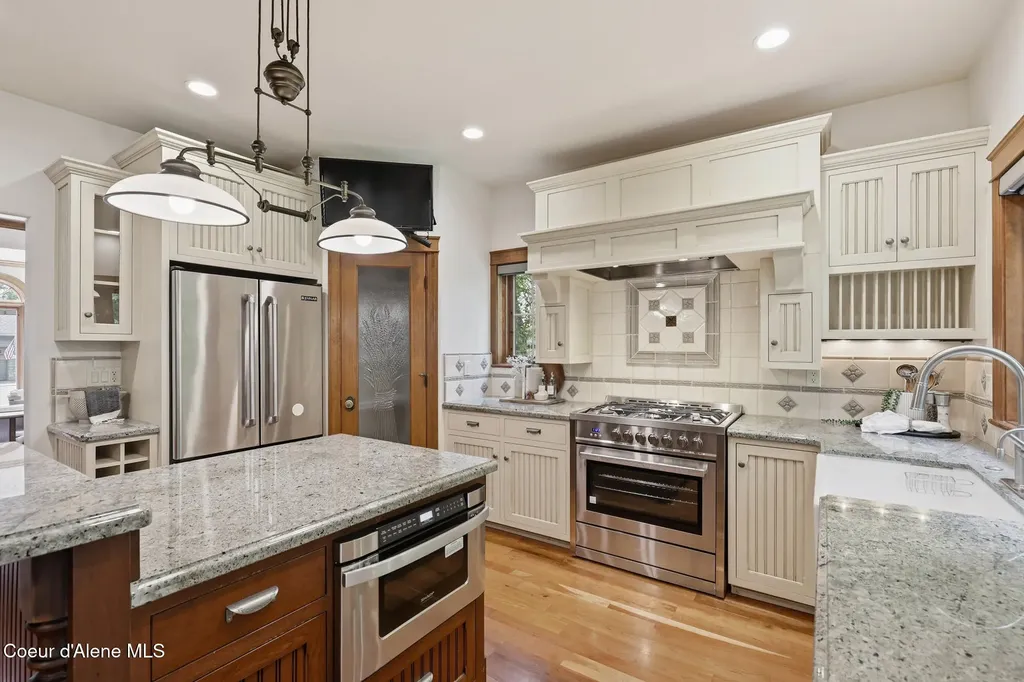 9622 N Country Club Drive Hayden Lake ID 83835