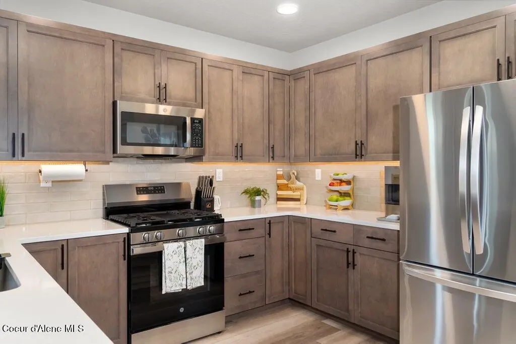 12847 N Genesis Boulevard Hayden Lake ID 83835