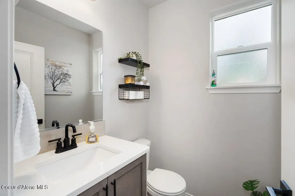 12847 N Genesis Boulevard Hayden Lake ID 83835