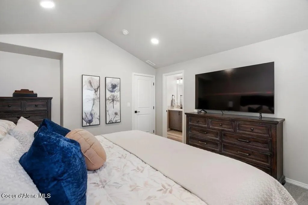 12847 N Genesis Boulevard Hayden Lake ID 83835