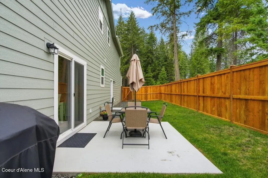 12847 N Genesis Boulevard Hayden Lake ID 83835