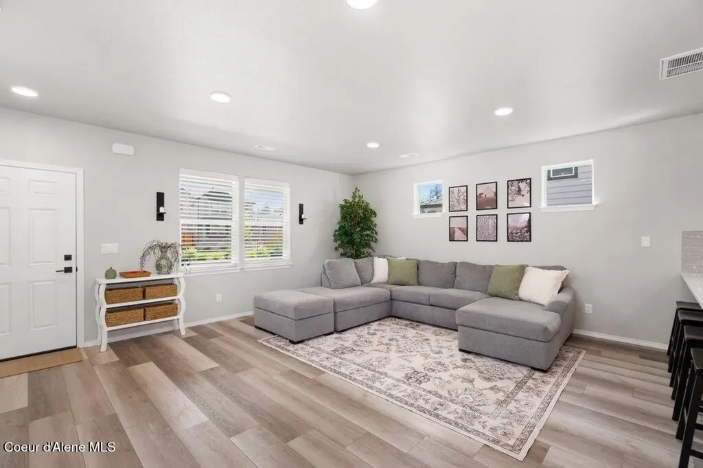 12847 N Genesis Boulevard Hayden Lake ID 83835