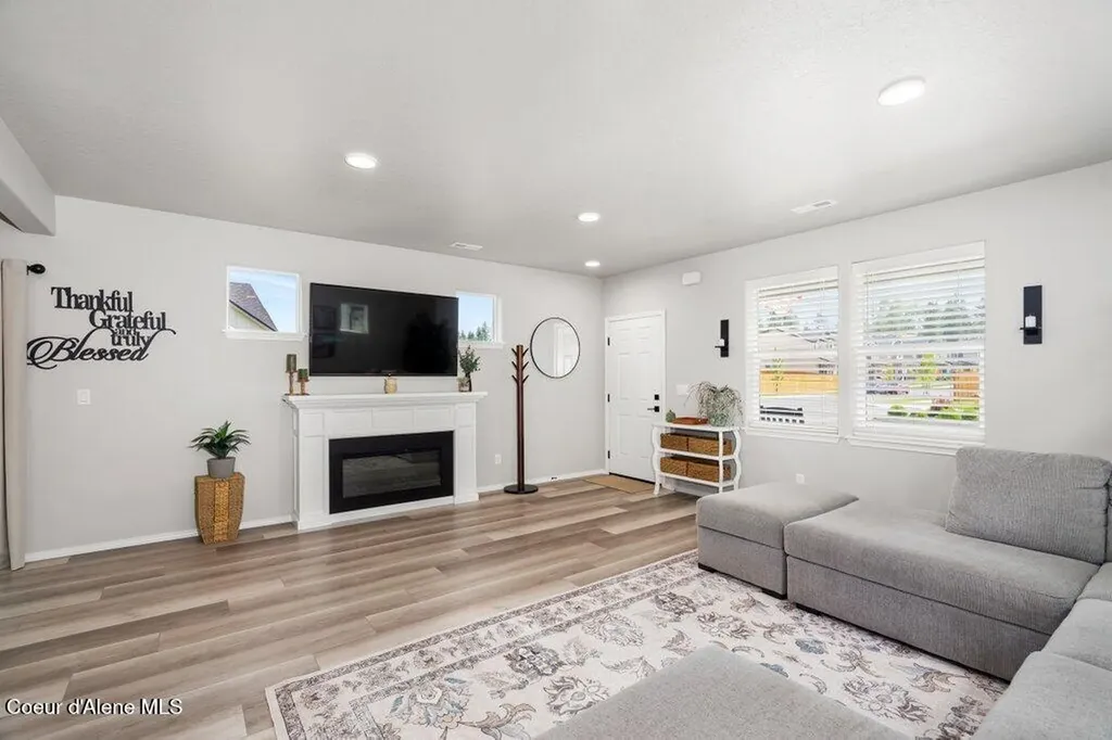 12847 N Genesis Boulevard Hayden Lake ID 83835