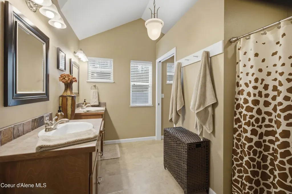 11917 W Hidden Valley Road Rathdrum ID 83858
