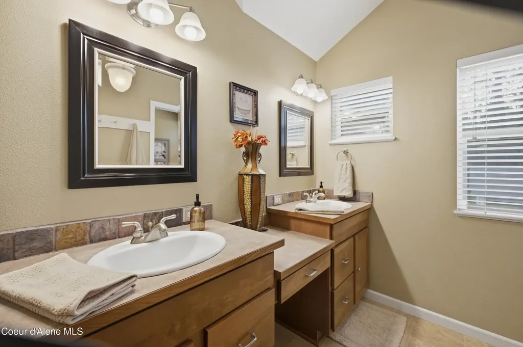 11917 W Hidden Valley Road Rathdrum ID 83858
