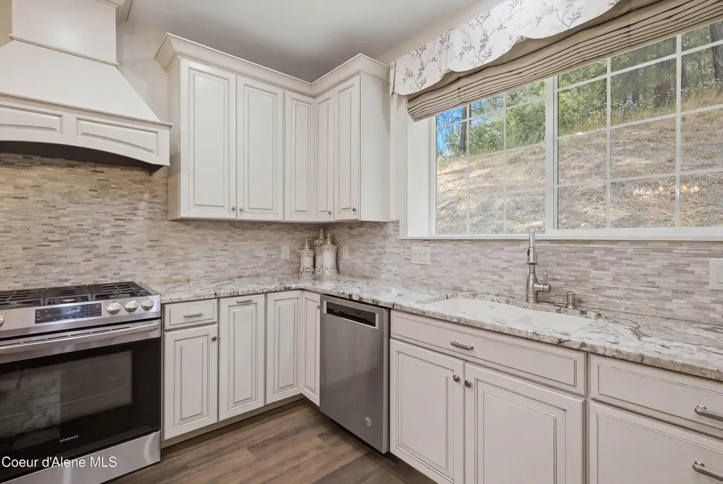 11917 W Hidden Valley Road Rathdrum ID 83858