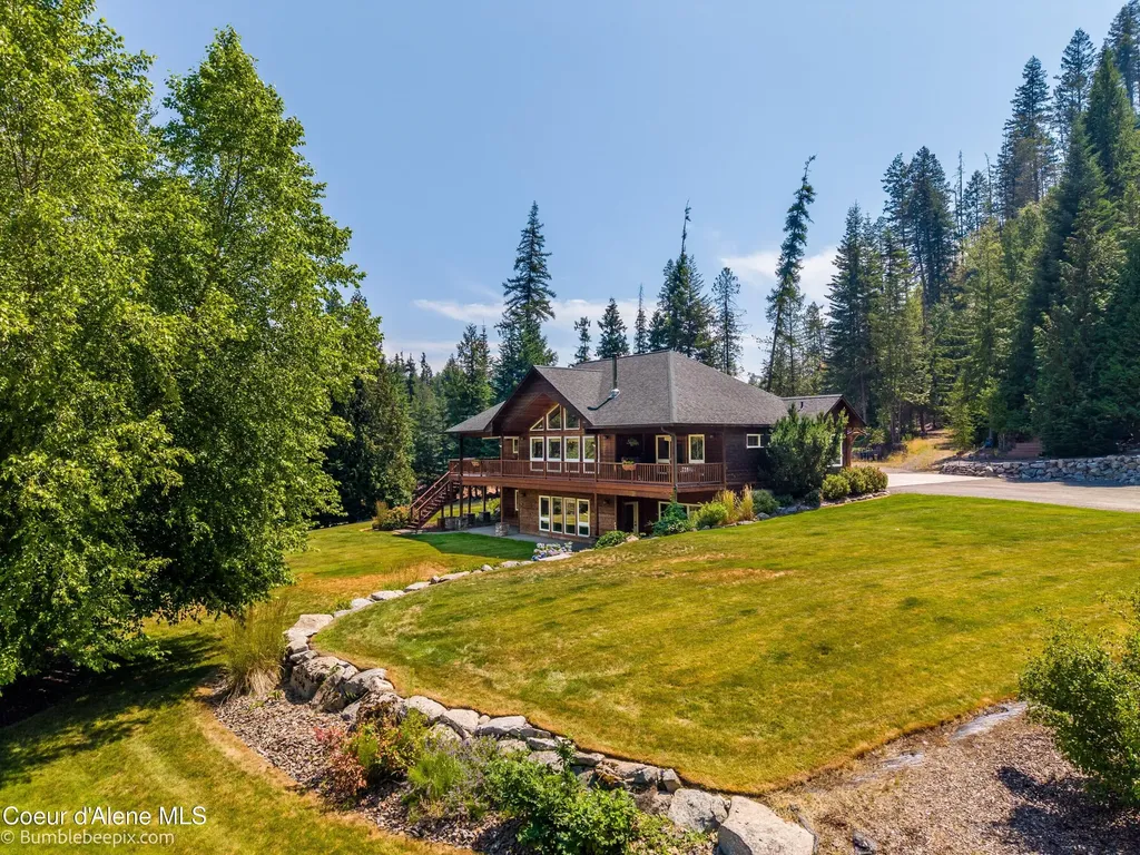 71 Buck Ridge Sagle ID 83860