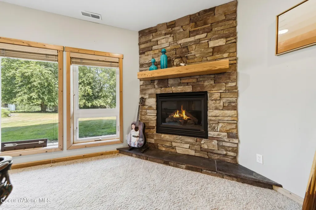 71 Buck Ridge Sagle ID 83860