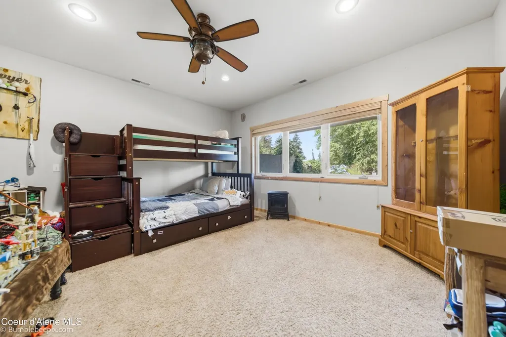 71 Buck Ridge Sagle ID 83860