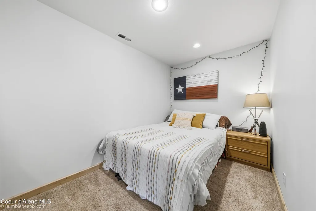 71 Buck Ridge Sagle ID 83860