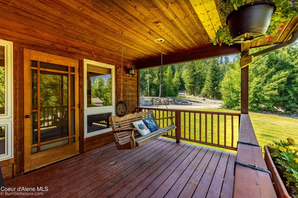 71 Buck Ridge Sagle ID 83860