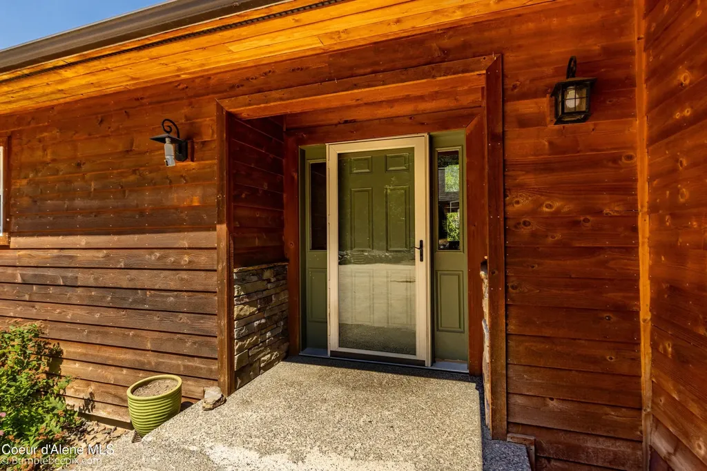 71 Buck Ridge Sagle ID 83860