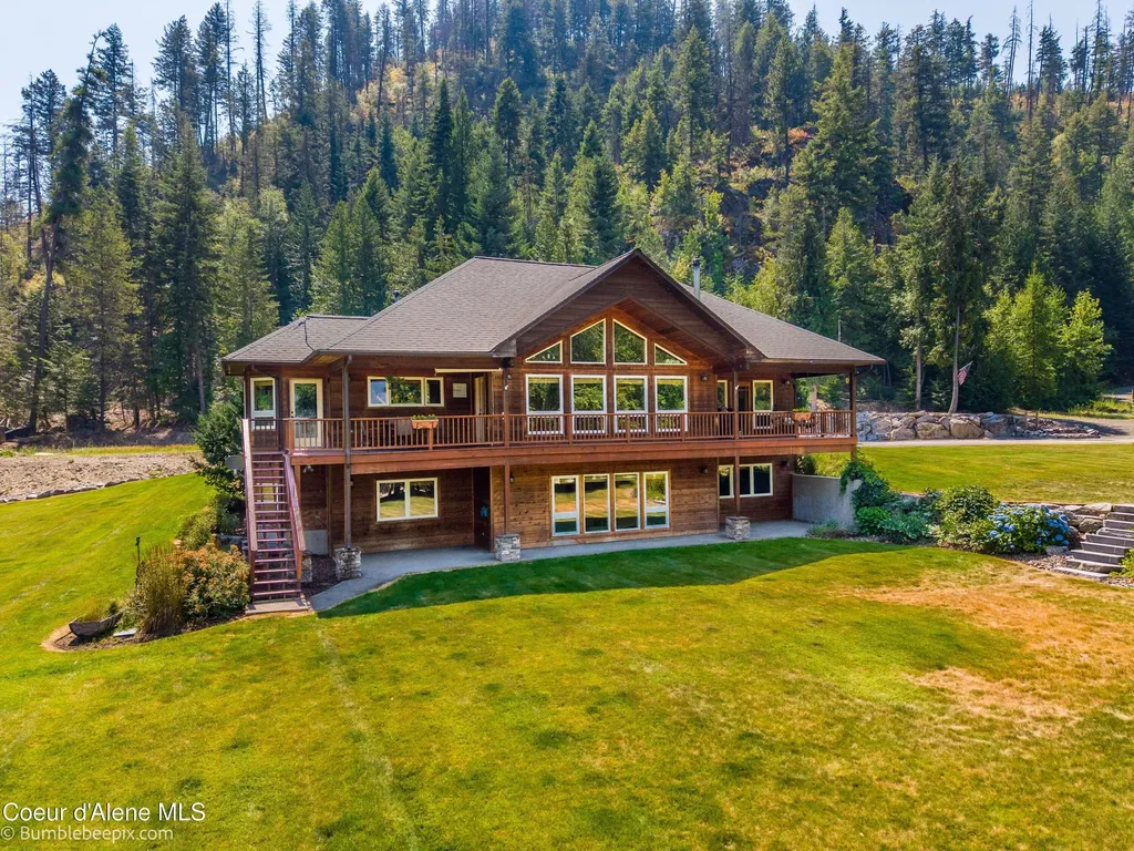 71 Buck Ridge Sagle ID 83860