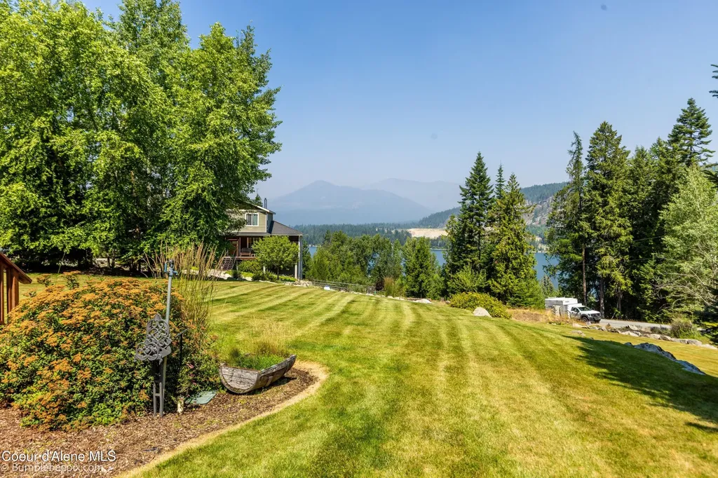 71 Buck Ridge Sagle ID 83860