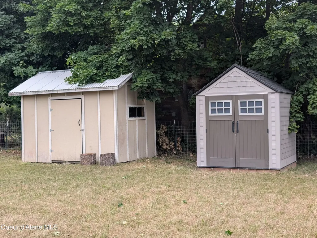 6725 Augusta Street Bonners Ferry ID 83805