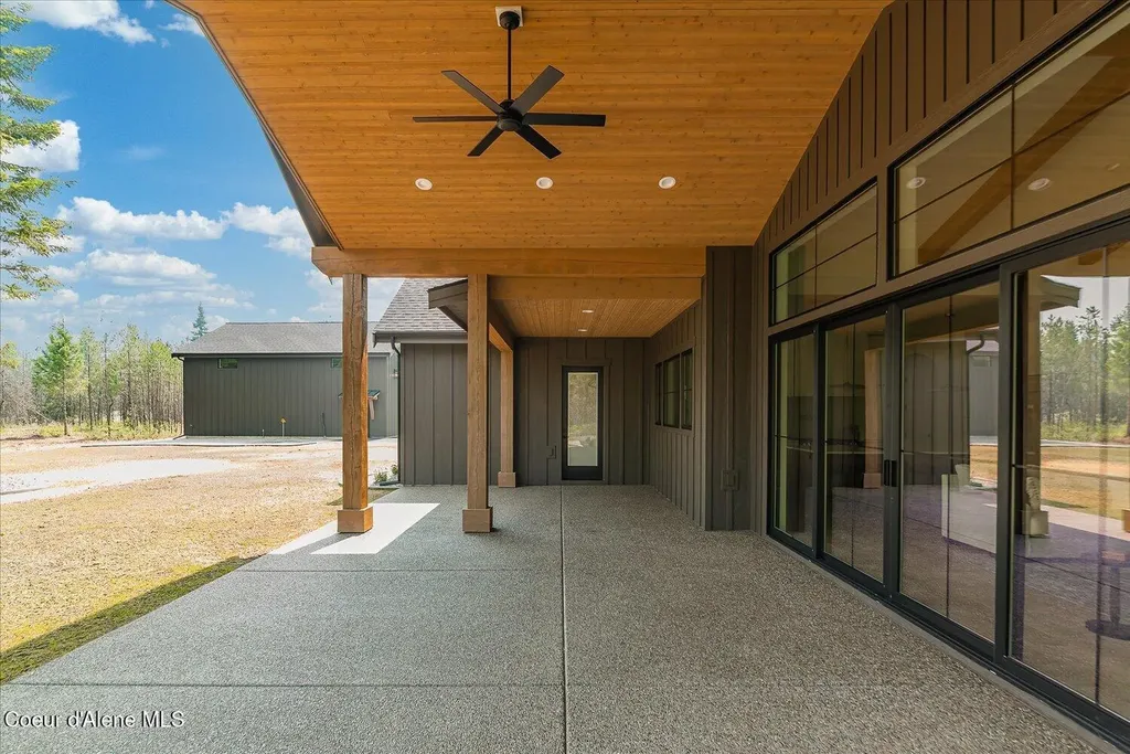 21064 N Ranch View Drive Rathdrum ID 83858