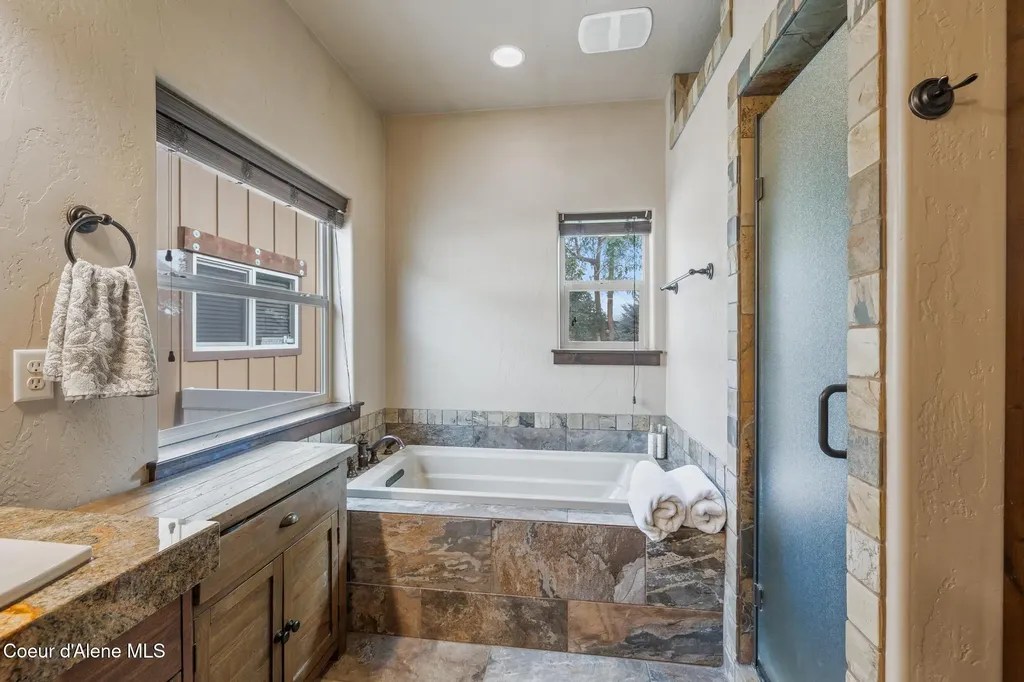 1122 E Maroon Creek Drive Hayden ID 83835