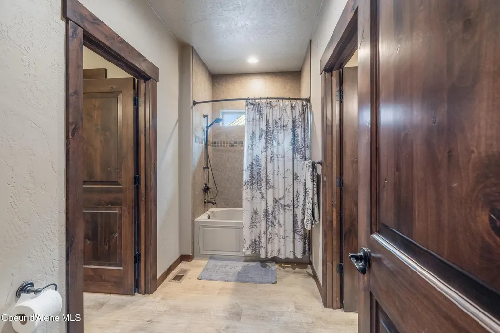 1122 E Maroon Creek Drive Hayden ID 83835