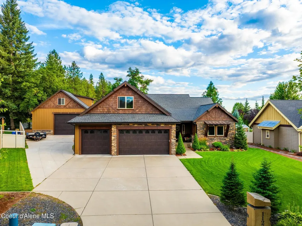 1122 E Maroon Creek Drive Hayden ID 83835