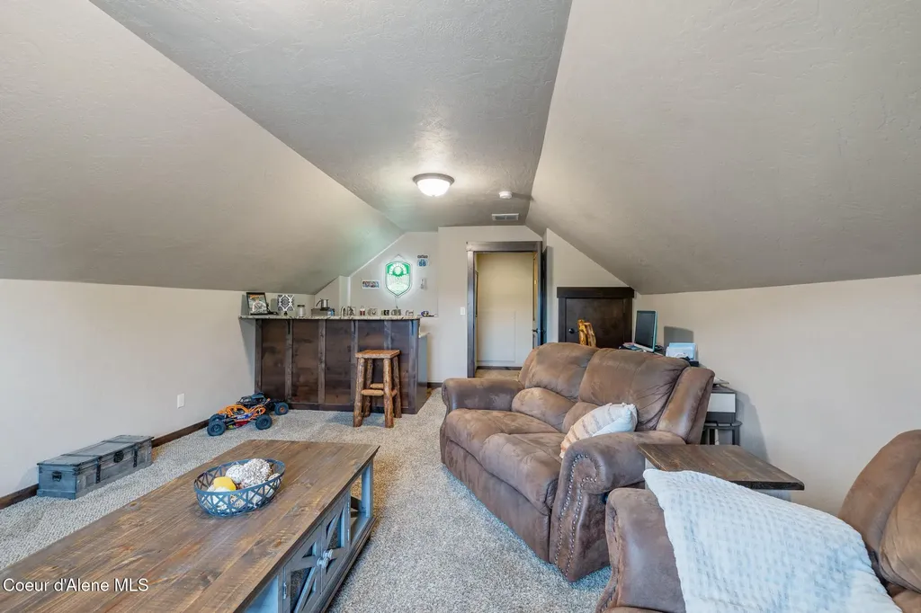 1122 E Maroon Creek Drive Hayden ID 83835