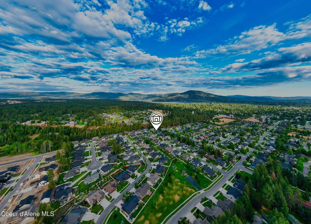 1122 E Maroon Creek Drive Hayden ID 83835