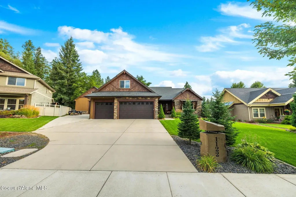 1122 E Maroon Creek Drive Hayden ID 83835