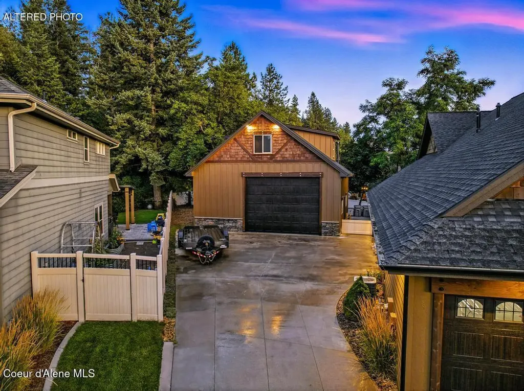 1122 E Maroon Creek Drive Hayden ID 83835
