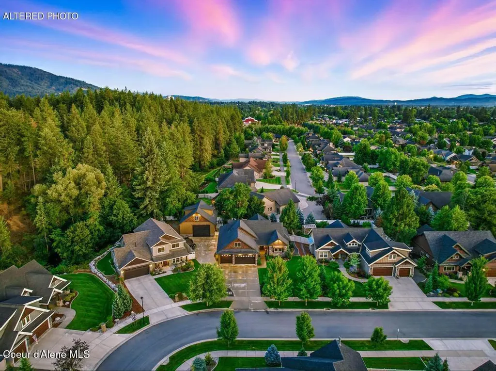 1122 E Maroon Creek Drive Hayden ID 83835