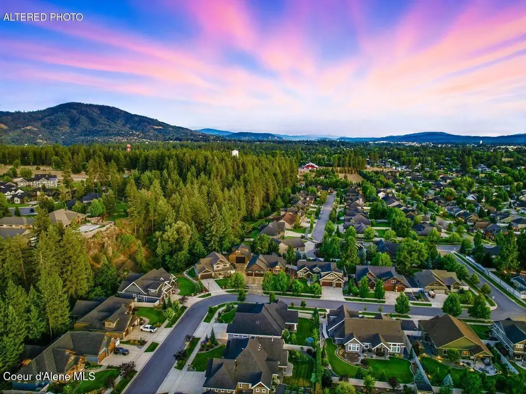 1122 E Maroon Creek Drive Hayden ID 83835