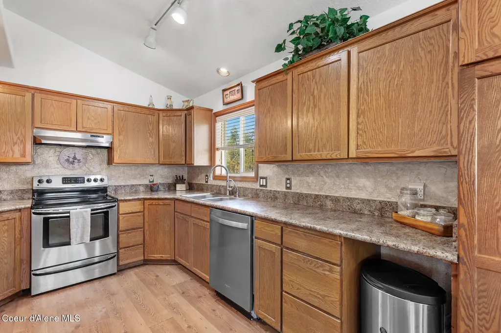 34197 N Hayden Drive Spirit Lake ID 83869