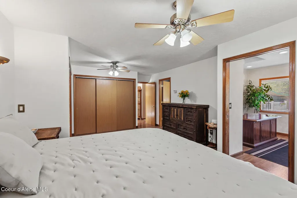 34197 N Hayden Drive Spirit Lake ID 83869