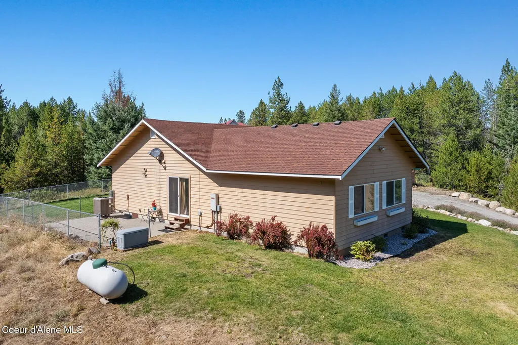 34197 N Hayden Drive Spirit Lake ID 83869