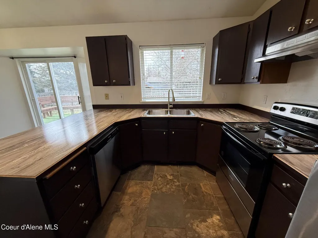 10951 N Krest Court Hayden ID 83835