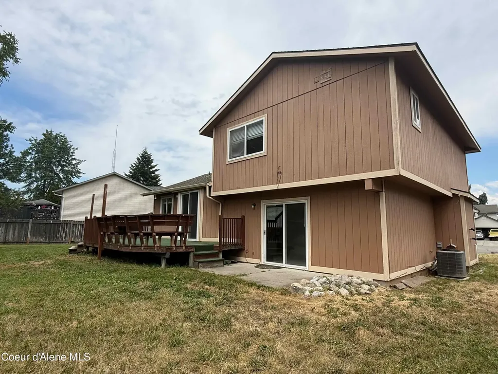 10951 N Krest Court Hayden ID 83835