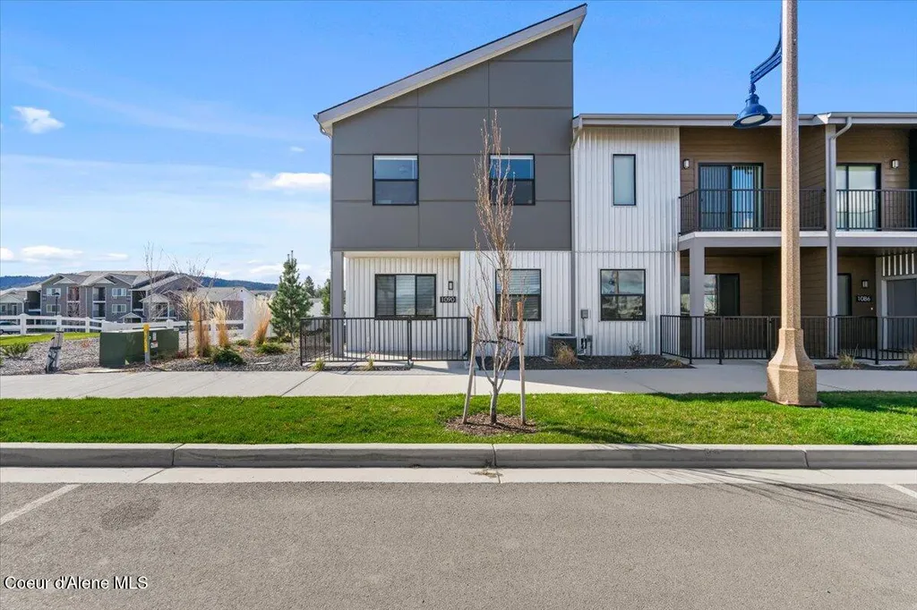 1090 E 4th Avenue Post Falls ID 83854