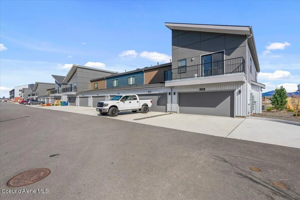 1090 E 4th Avenue Post Falls ID 83854