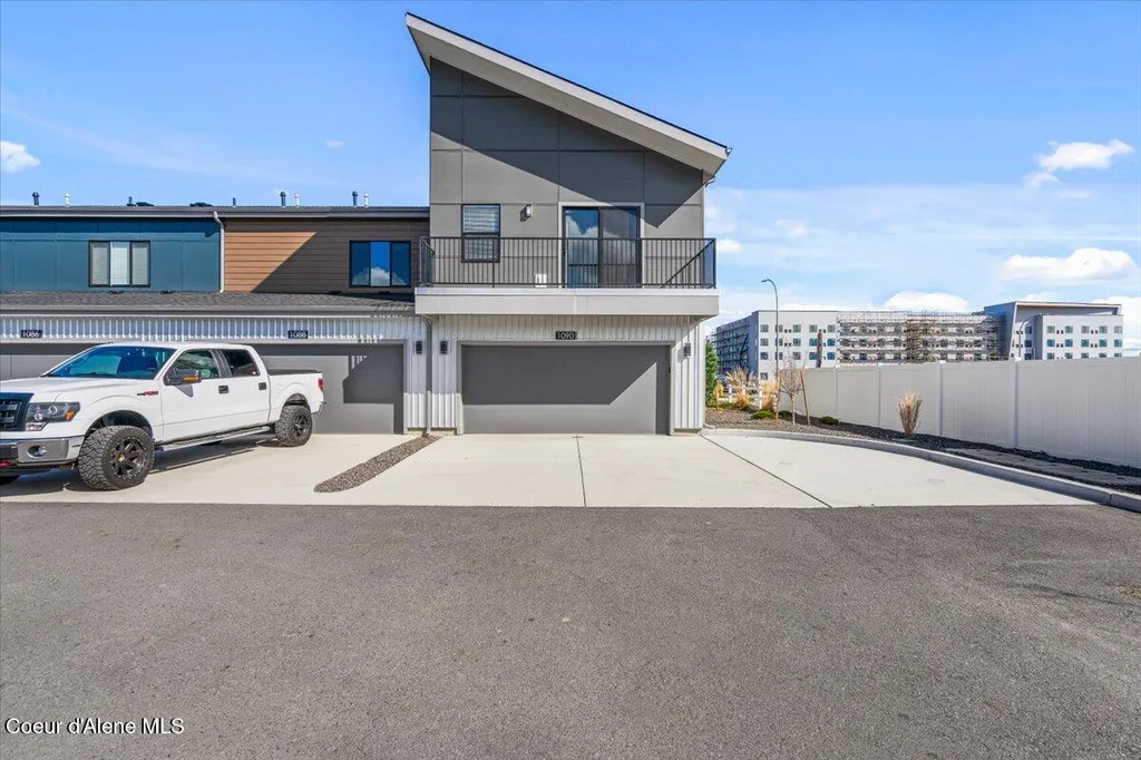 1090 E 4th Avenue Post Falls ID 83854