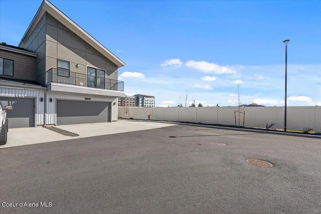 1090 E 4th Avenue Post Falls ID 83854