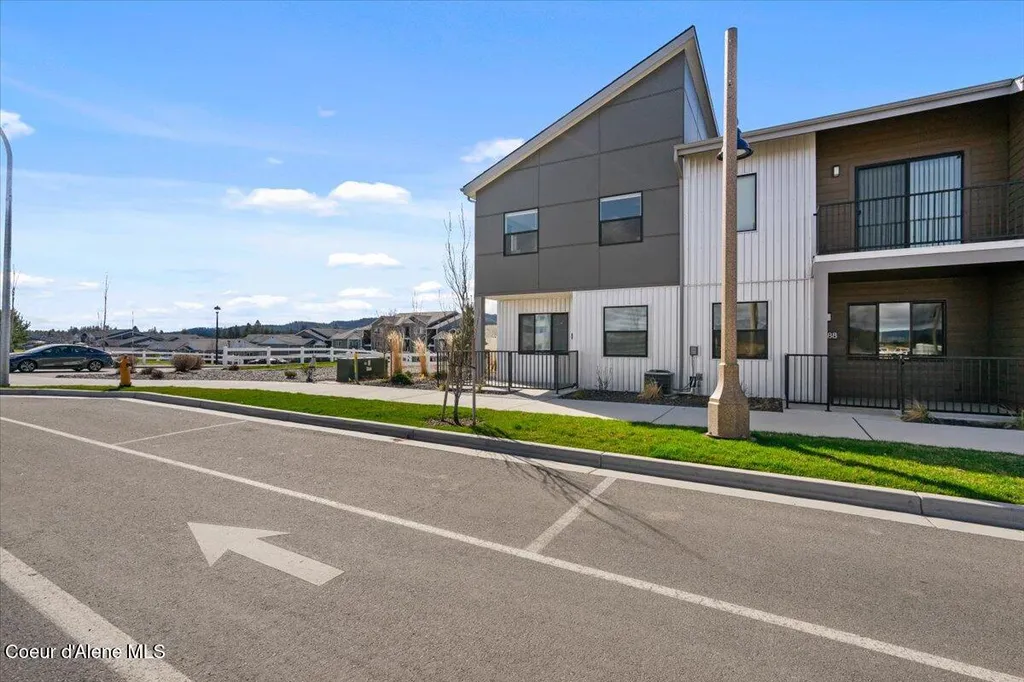 1090 E 4th Avenue Post Falls ID 83854