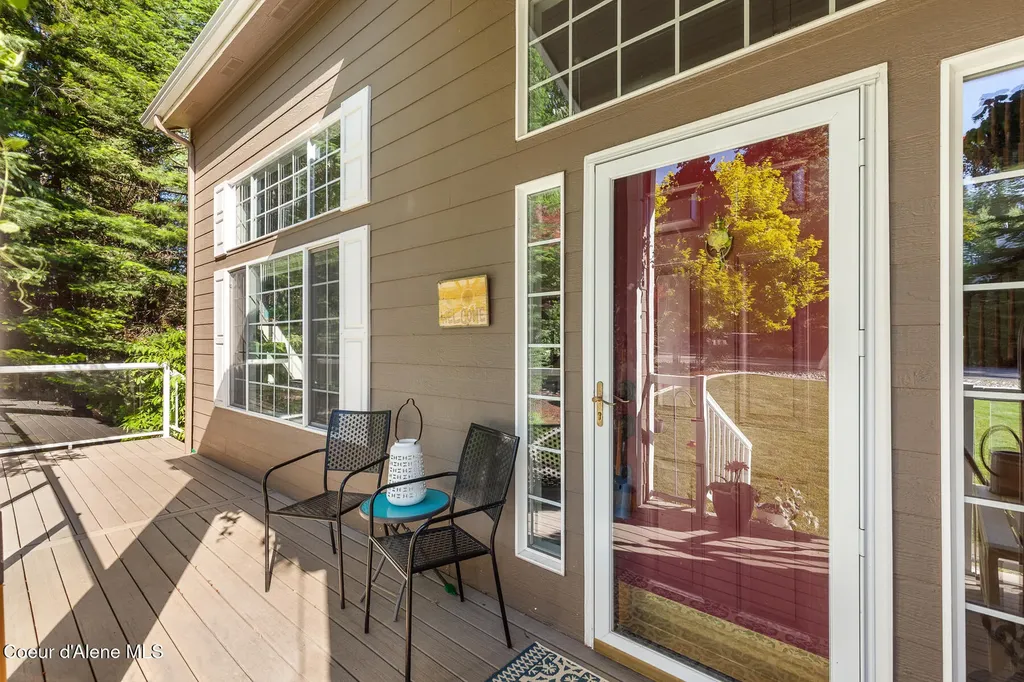 3256 E Cambridge Drive Hayden ID 83835