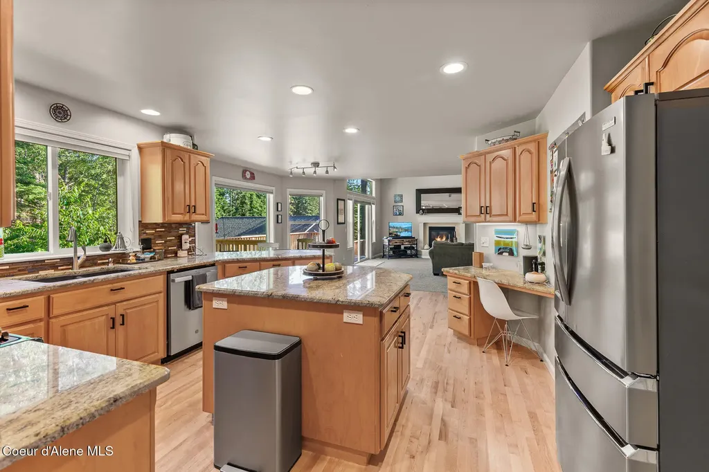 3256 E Cambridge Drive Hayden ID 83835